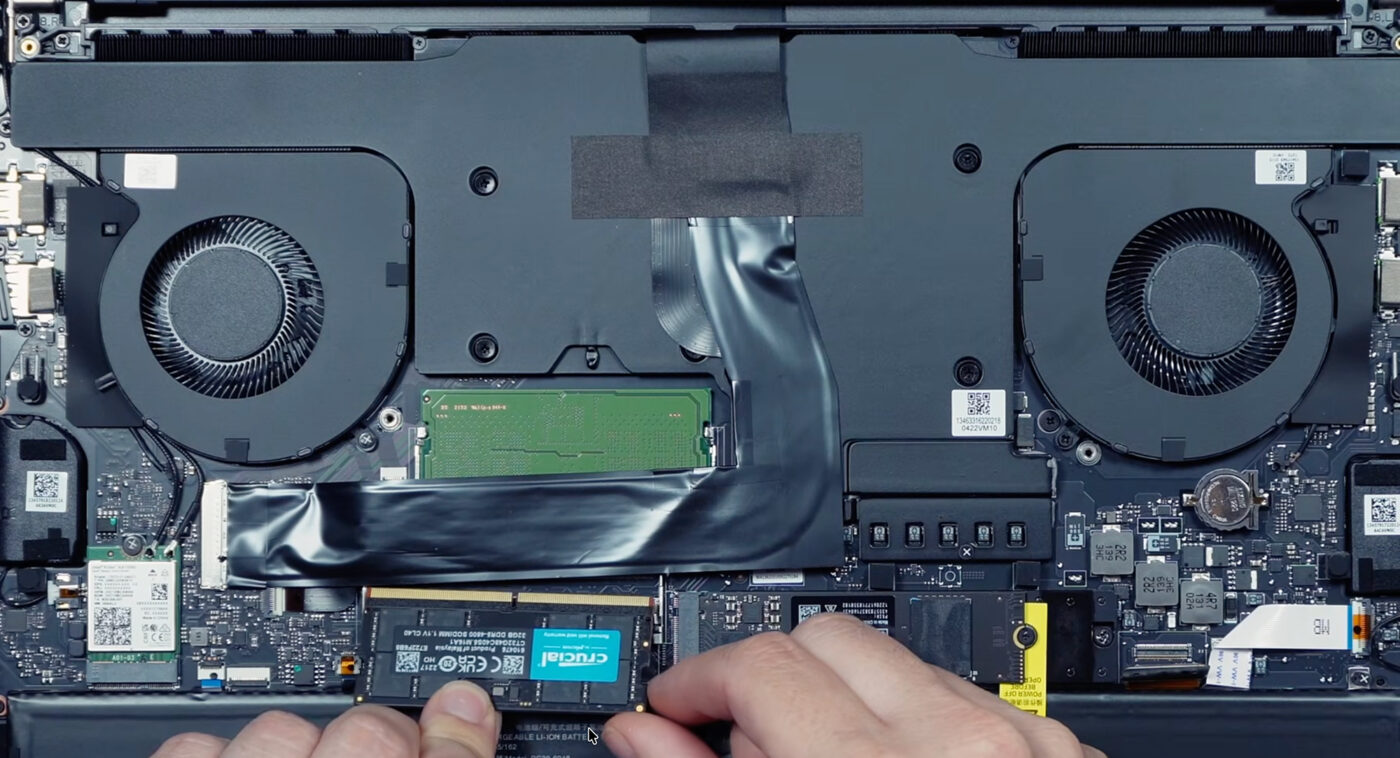 Dịch Vụ Nâng Cấp RAM Laptop Razer 3 Quá Trình Nâng Cấp RAM Laptop Razer