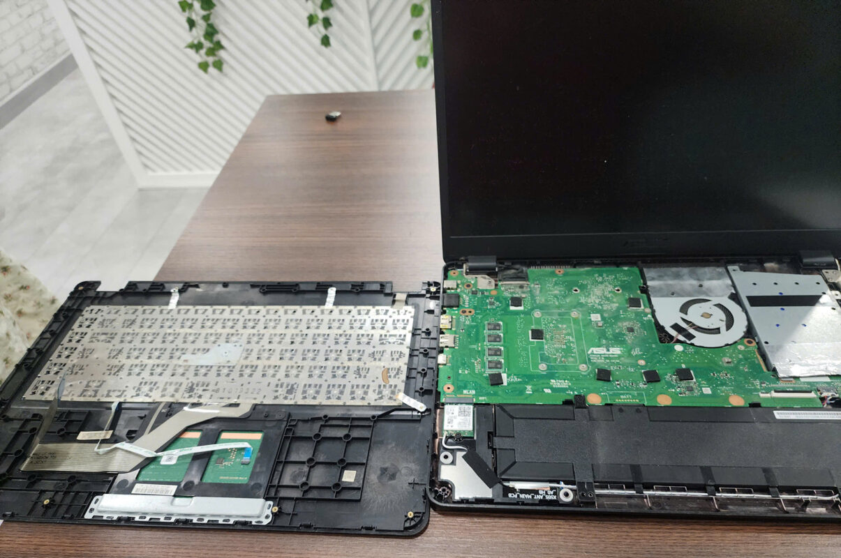 Sửa Laptop Tại Quận 1 - Dịch Vụ Tận Nơi Giá Tốt 2 Dịch Vụ Sửa Laptop Ở Quận 1