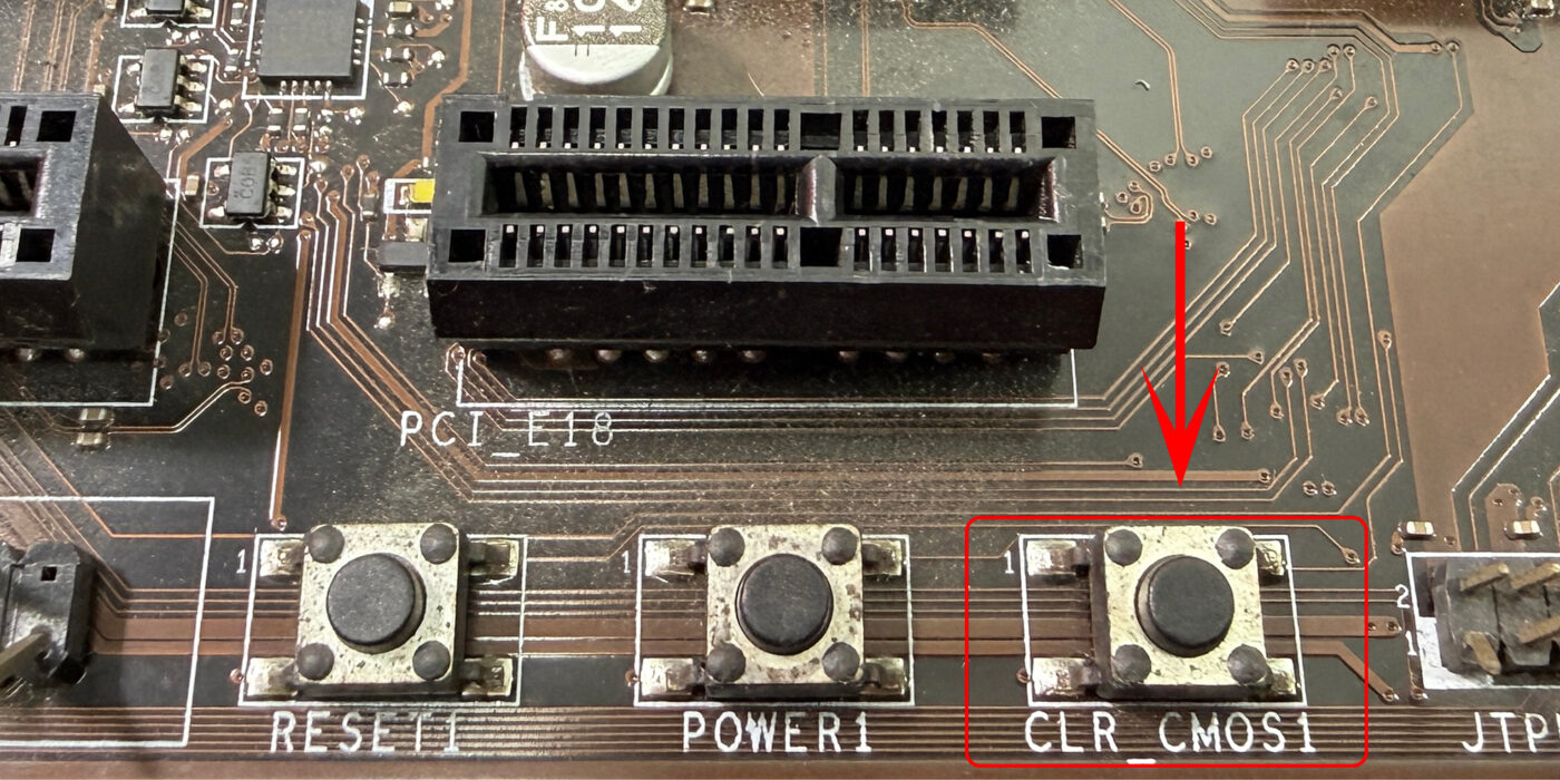 Các Cách Reset BIOS Trên Máy Tính Dễ Thực Hiện 3 Reset BIOS Bằng Nút Clear CMOS